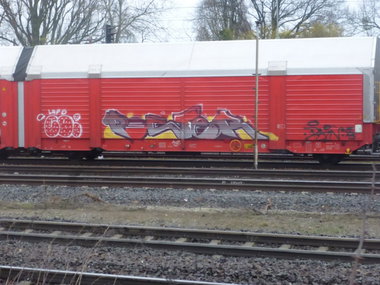 Graffiti Train - Photo by Candyflip - pocter