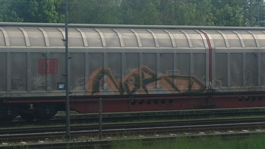 Graffiti Train - Photo by Candyflip