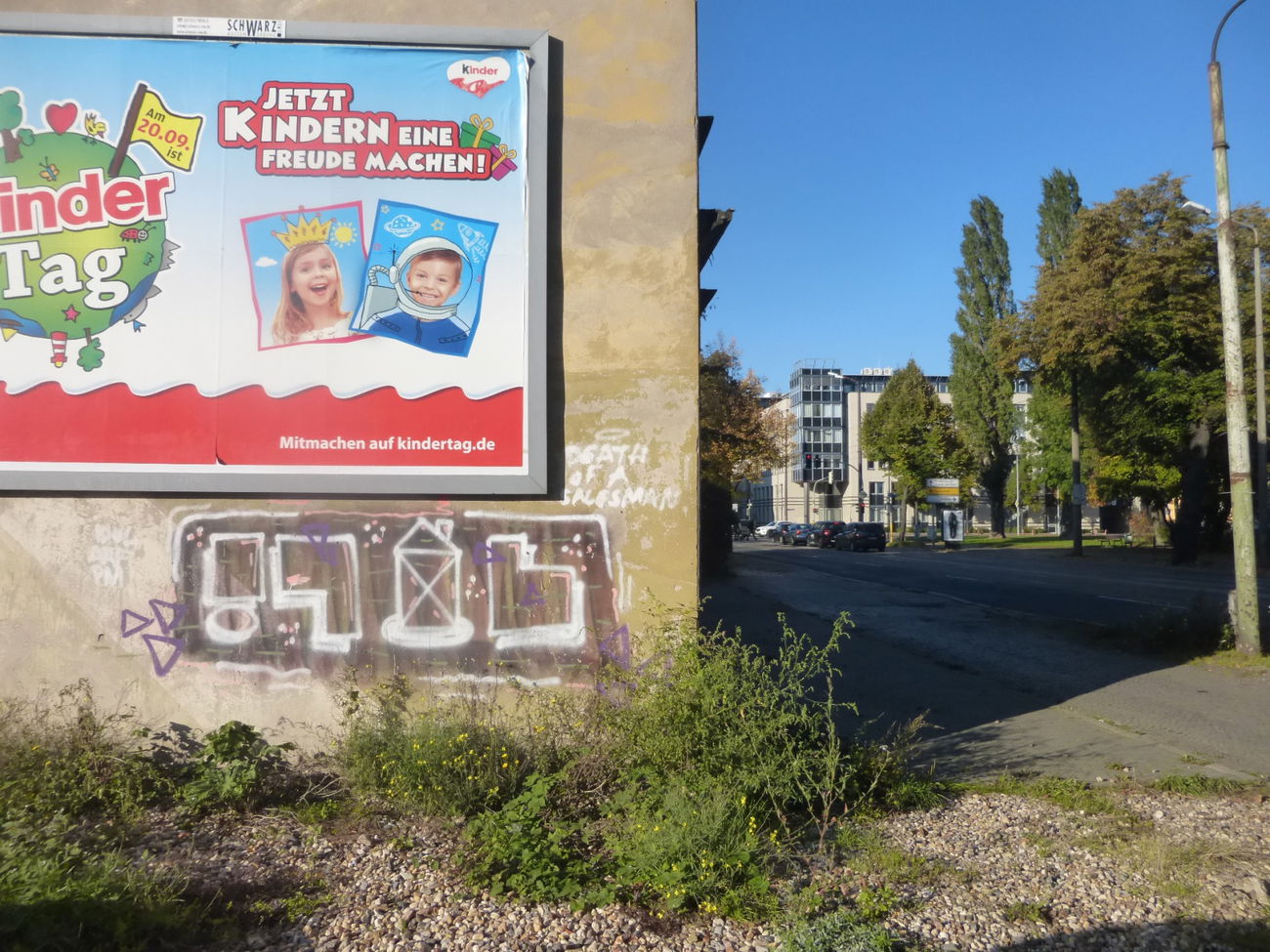 Graffiti Bombing in Magdeburg - Photo by Candyflip - idol, pm, arf