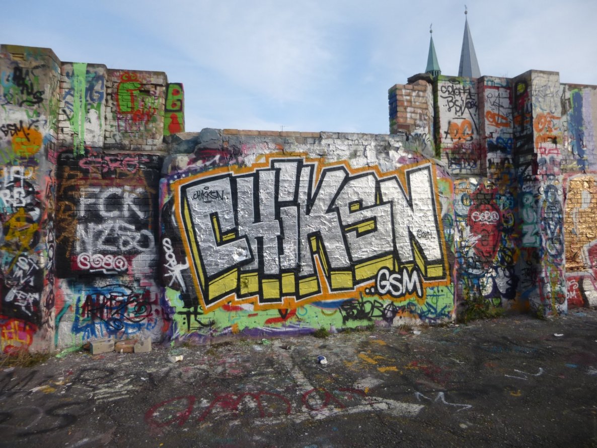 Graffiti Wall in Braunschweig - Photo by Candyflip - chiksn, gsm, braunschweig