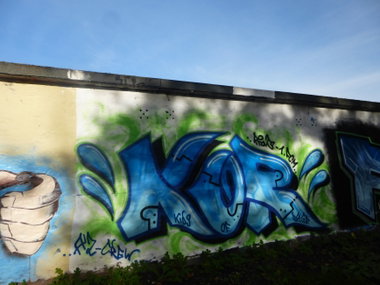 Graffiti Wall in Magdeburg - Photo by Candyflip - kor, kids, of