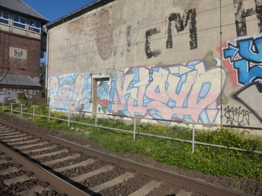 Graffiti Bombing in Magdeburg - Photo by Candyflip - ply, kloud, süd
