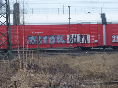 Graffiti Train - Photo by Candyflip - ogtok