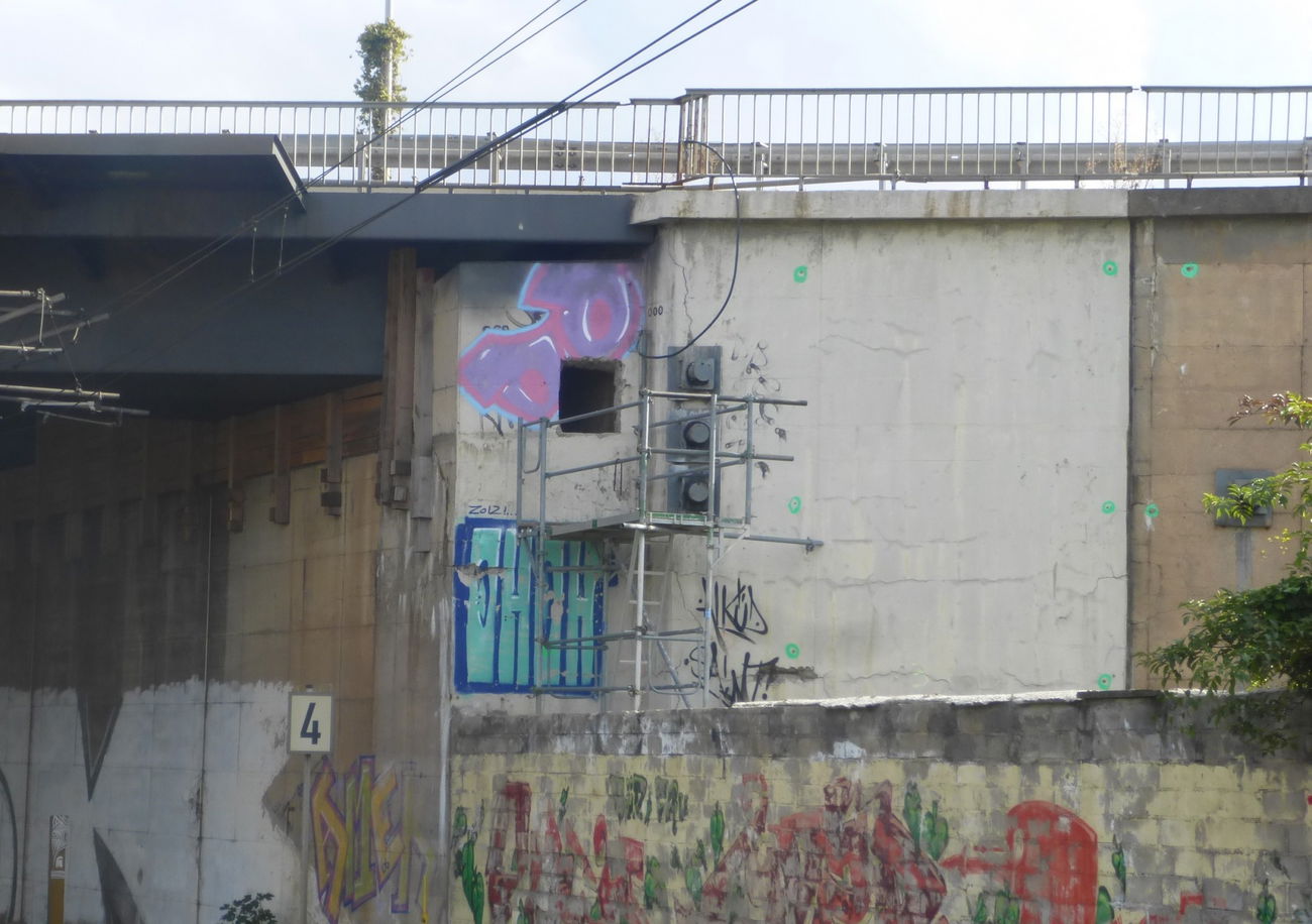 Graffiti Bombing in Magdeburg - Photo by Candyflip - oo, ohoh