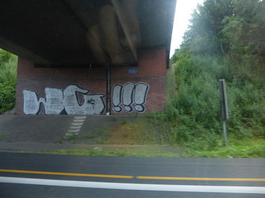 Graffiti Bombing in Hannover - Photo by Candyflip - wc