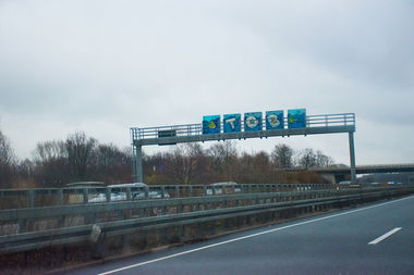 Graffiti Bombing in Hannover - Photo by Candyflip - tgb