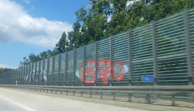 Graffiti Bombing in Magdeburg - Photo by Candyflip - 24, 24er, magdeburg