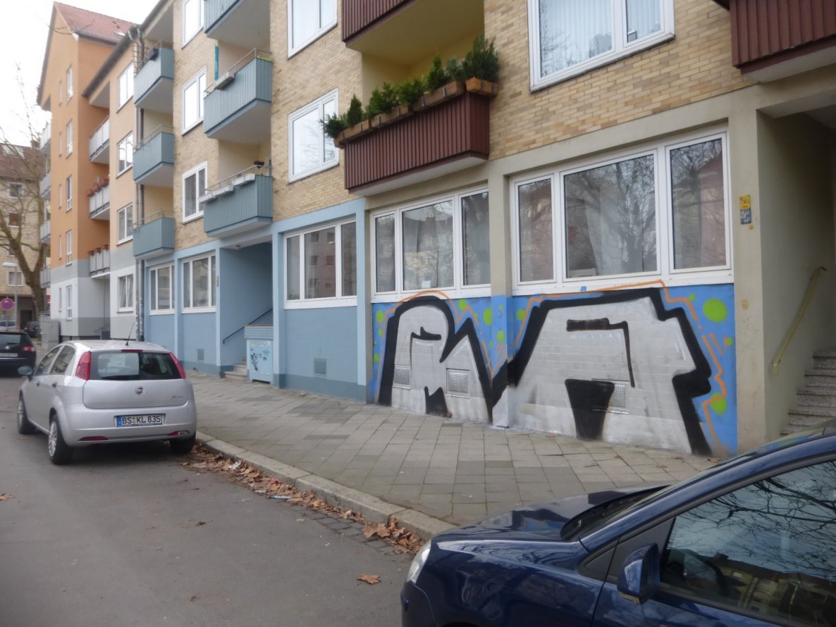 Graffiti Bombing in Braunschweig - Photo by Candyflip - ra, braunschweig (2014)