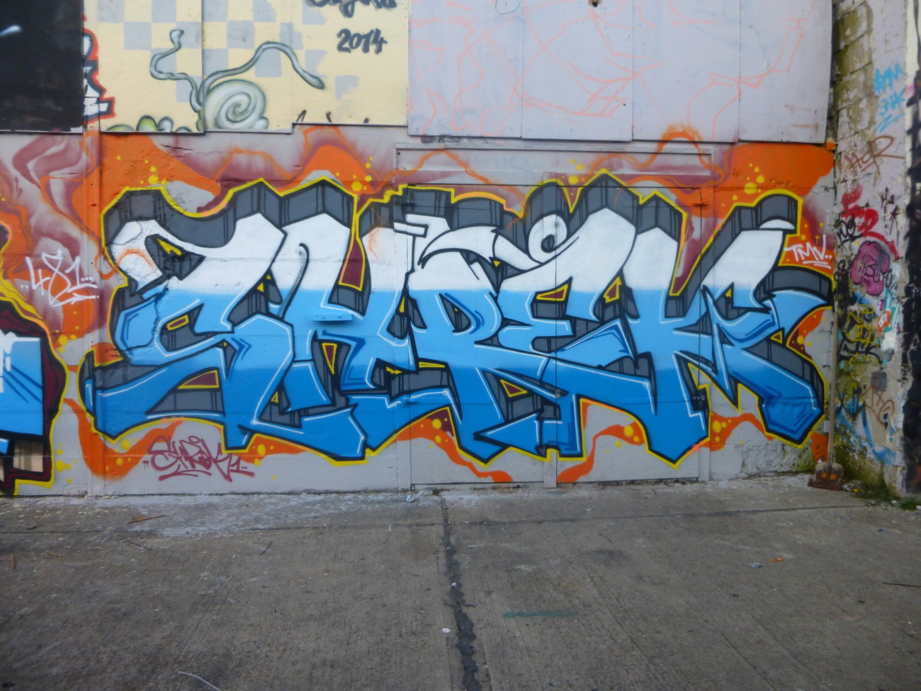 Graffiti Wall in Magdeburg - Photo by Candyflip - shrek, 481, tdr
