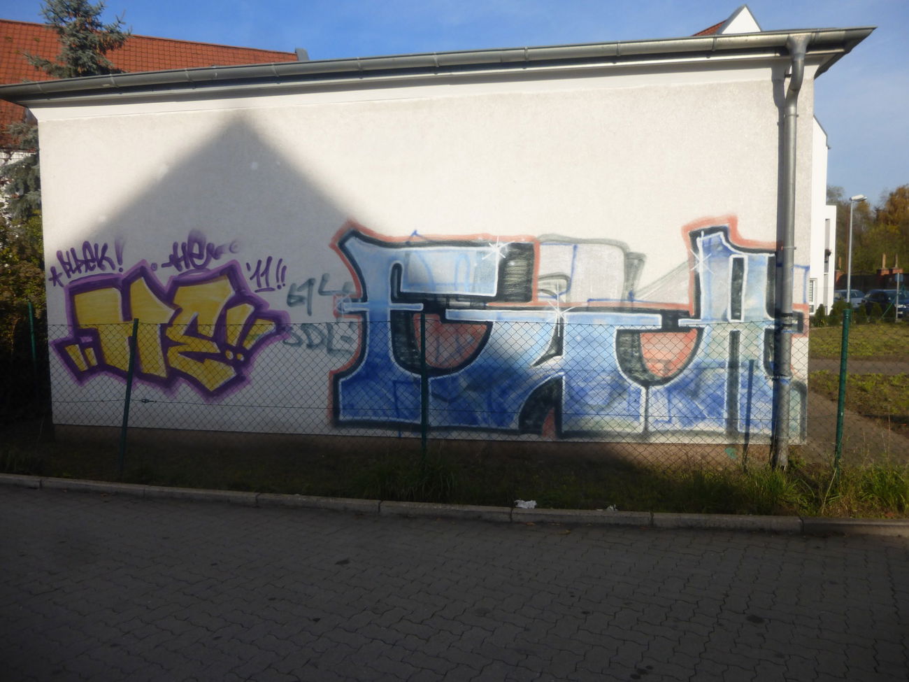 Graffiti Bombing in Magdeburg - Photo by Candyflip - he, pleck, fua