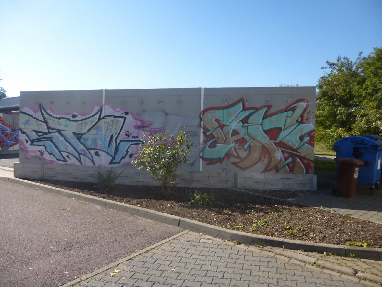 Graffiti Wall in Magdeburg - Photo by Candyflip - sfo, capz, past (2010)