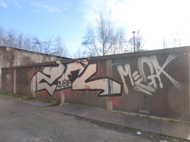 Graffiti Bombing in Magdeburg - Photo by Candyflip - 2fl, zweifel, magdeburg (2010)