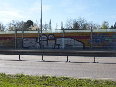 Graffiti Bombing in Magdeburg - Photo by Candyflip - süd, sued