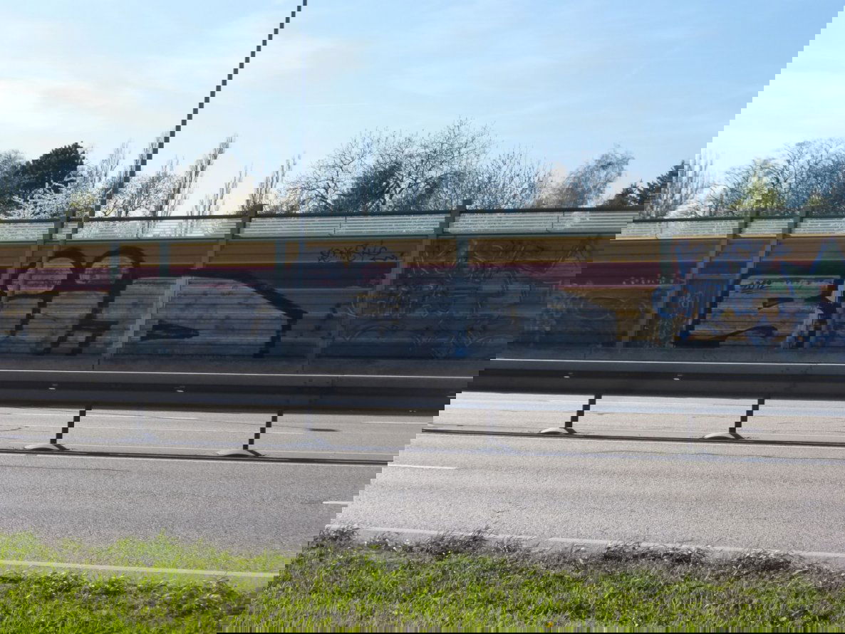 Graffiti Bombing in Magdeburg - Photo by Candyflip - süd, sued