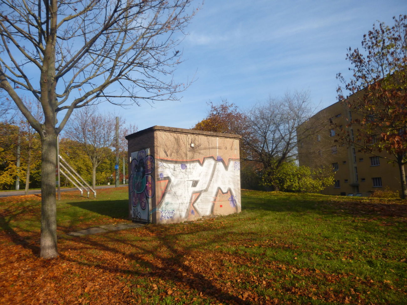 Graffiti Bombing in Magdeburg - Photo by Candyflip - pm, gyrak, chuk