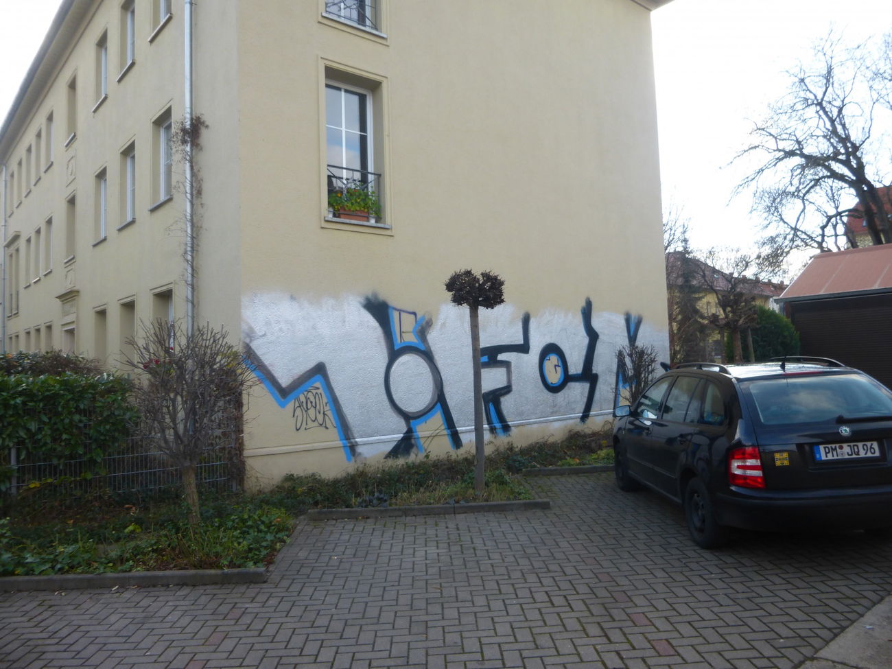 Graffiti Bombing in Magdeburg - Photo by Candyflip - 1.fcm, fcm