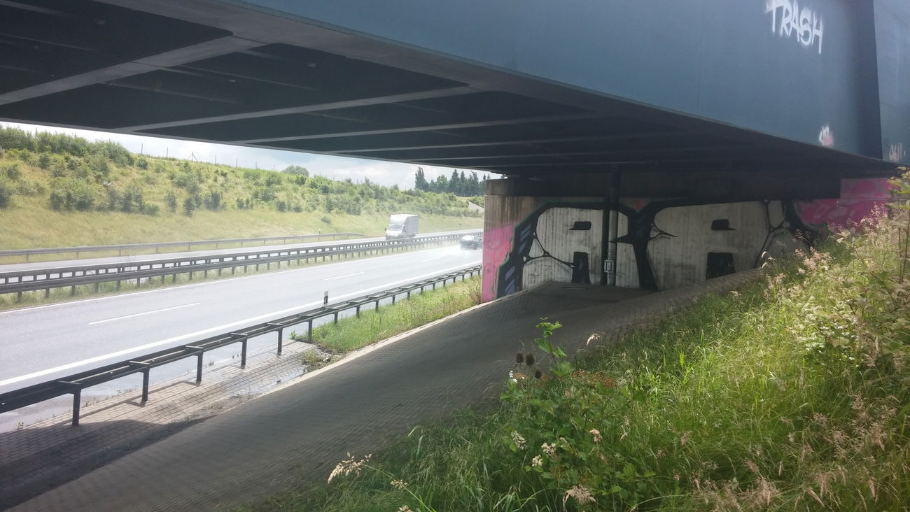 Graffiti Bombing in Deutschland - Photo by Candyflip - ra, braunschweig