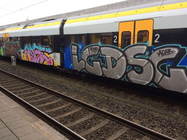 Graffiti Train - Photo by Candyflip