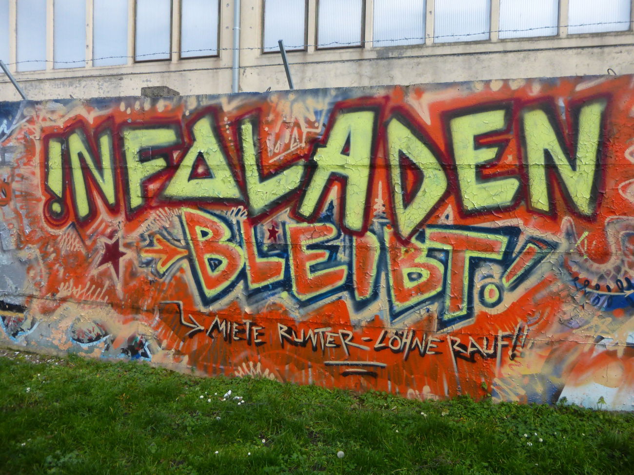 Graffiti Wall in Magdeburg - Photo by Candyflip - infoladen, bleibt, antifa