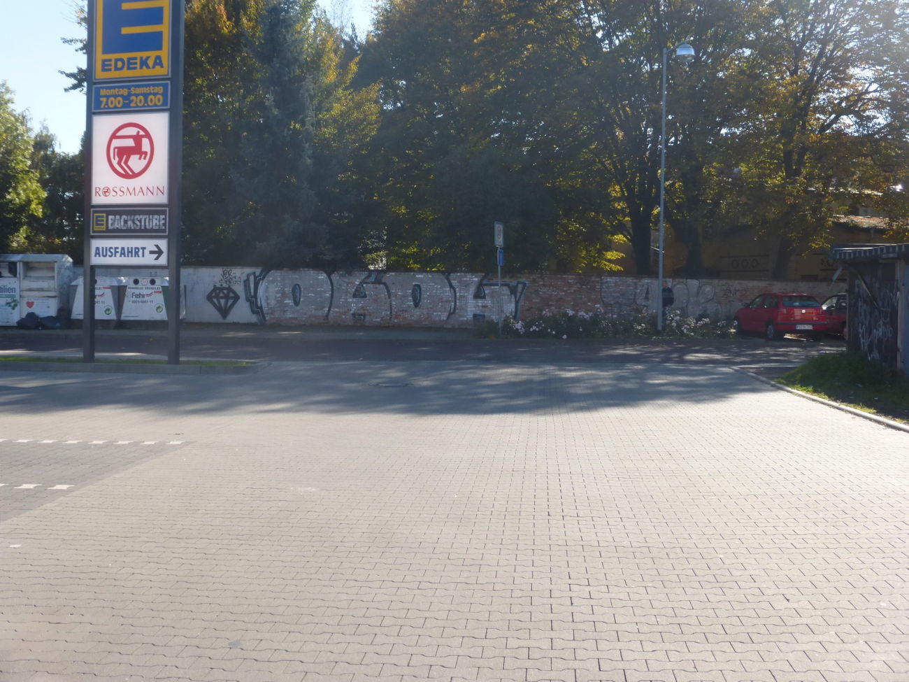 Graffiti Bombing in Magdeburg - Photo by Candyflip - oo, ohoh
