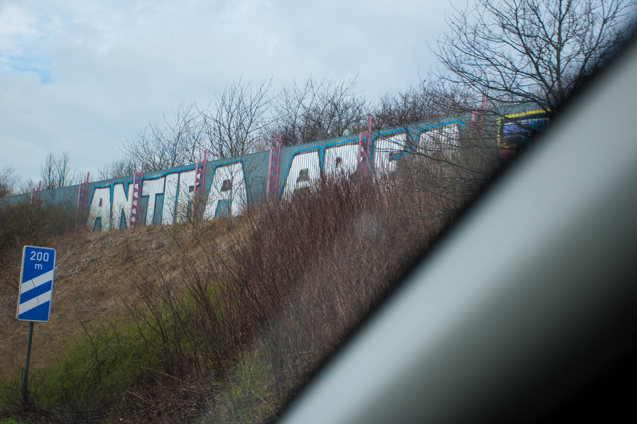 Graffiti Bombing in Hannover - Photo by Candyflip - antifa, area, antifa