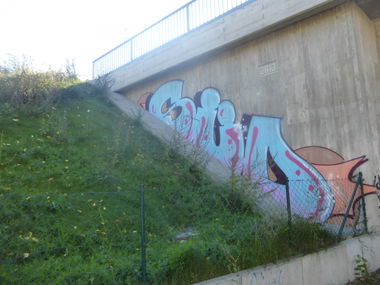 Graffiti Bombing in Magdeburg - Photo by Candyflip - süd, sued