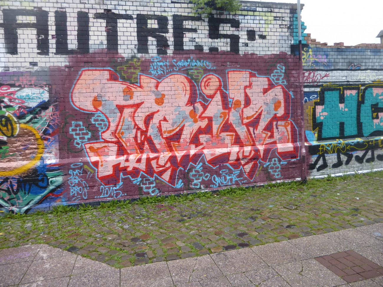 Graffiti Wall in Braunschweig - Photo by Candyflip