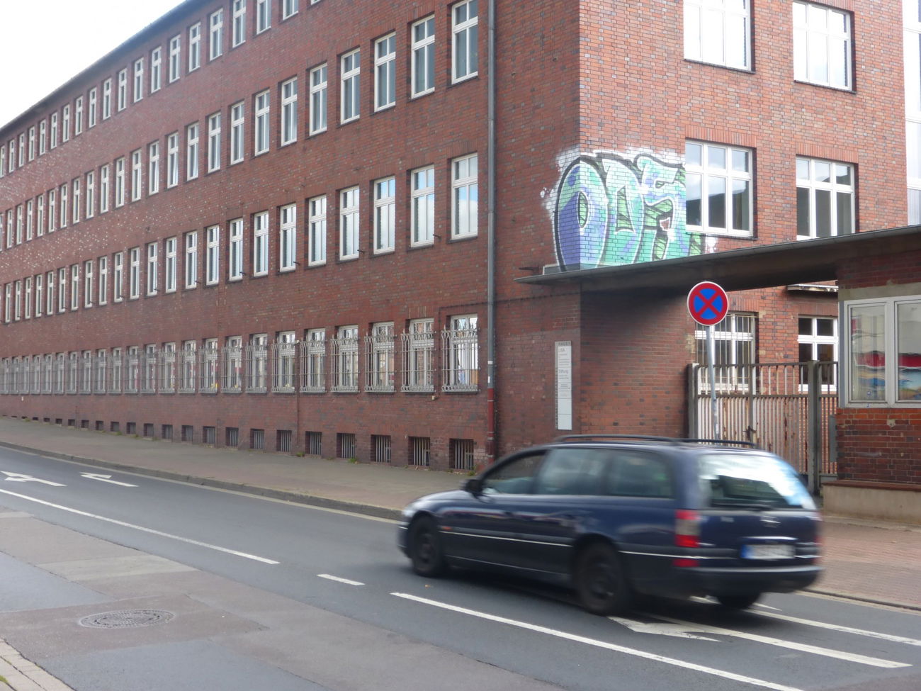 Graffiti Bombing in Magdeburg - Photo by Candyflip - oo, ohoh