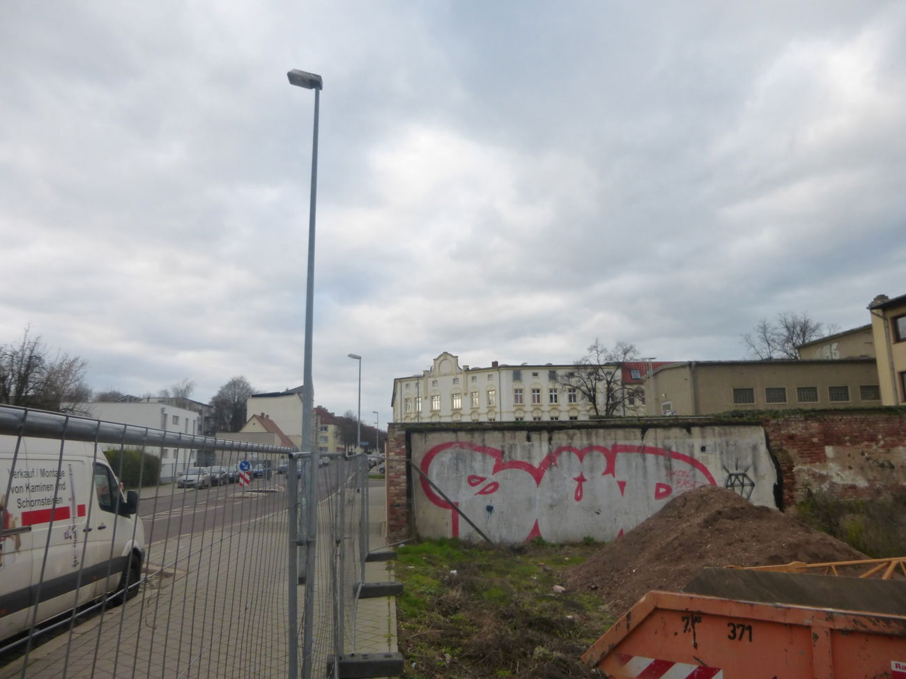 Graffiti Bombing in Magdeburg - Photo by Candyflip - süd, sued, magdeburg