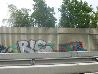 Graffiti Bombing in Braunschweig - Photo by Candyflip - rlc, braunschweig