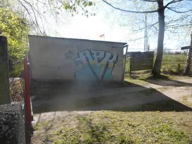 Graffiti Bombing in Magdeburg - Photo by Candyflip - apk