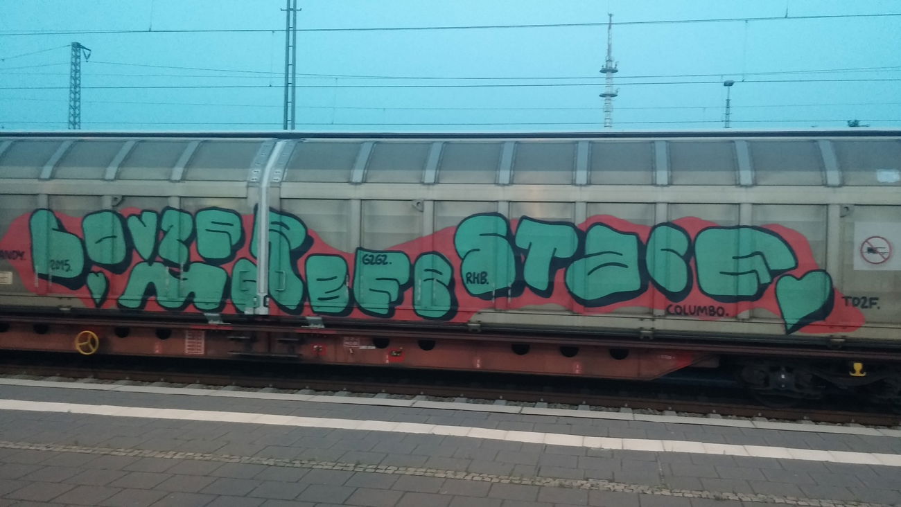 Graffiti Train - Photo by Candyflip