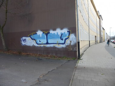 Graffiti Bombing in Braunschweig - Photo by Candyflip - dq, braunschweig (2012)