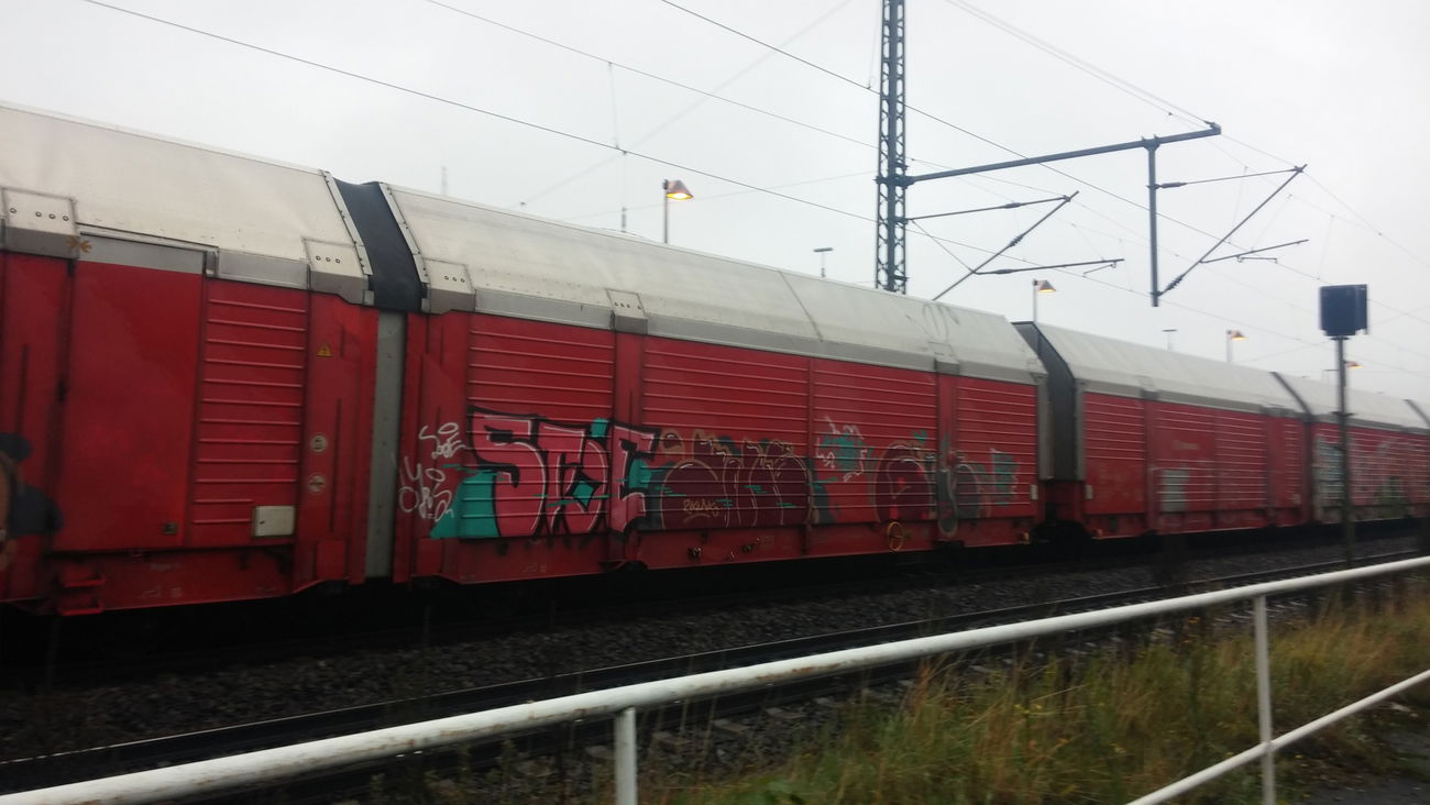 Graffiti Train - Photo by Candyflip