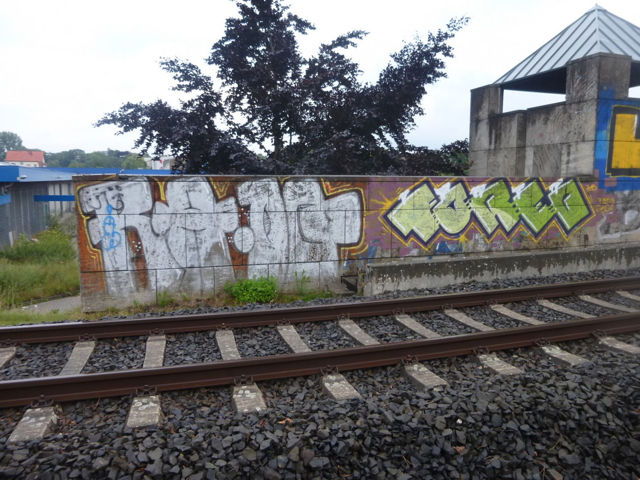 Graffiti Bombing in Braunschweig - Photo by Candyflip - ra, dq, tored