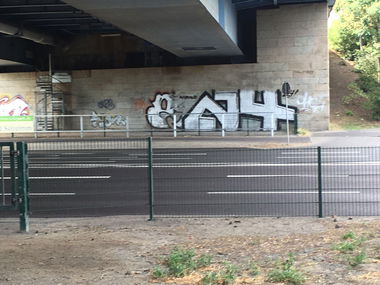 Graffiti Bombing - Photo by Candyflip