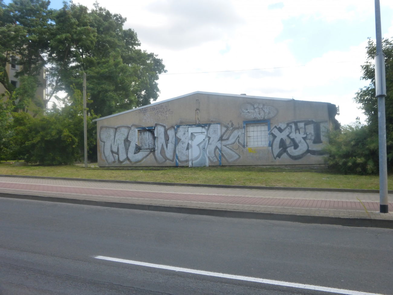 Graffiti Bombing in Magdeburg - Photo by Candyflip - md, nbk, süd