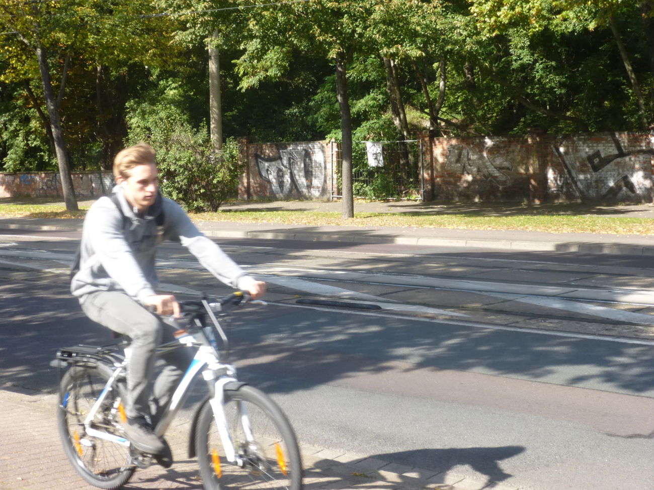 Graffiti Bombing in Magdeburg - Photo by Candyflip - oo.ohoh