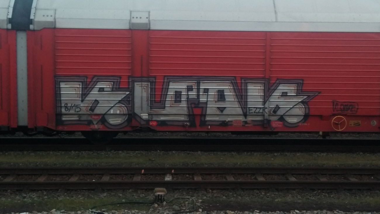 Graffiti Train - Photo by Candyflip