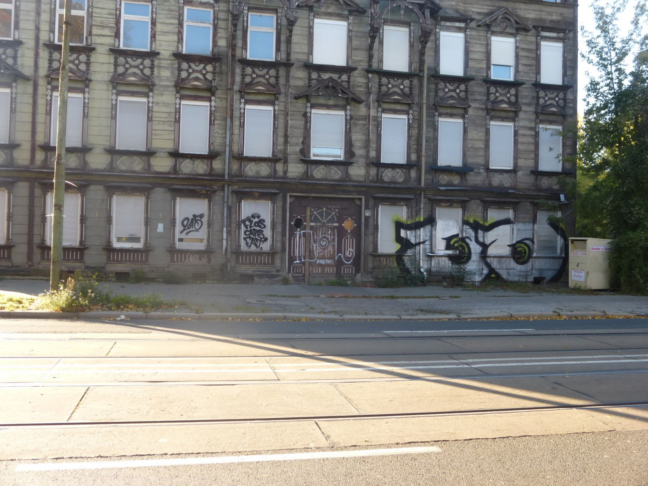 Graffiti Bombing in Magdeburg - Photo by Candyflip - oo, ohoh, capz