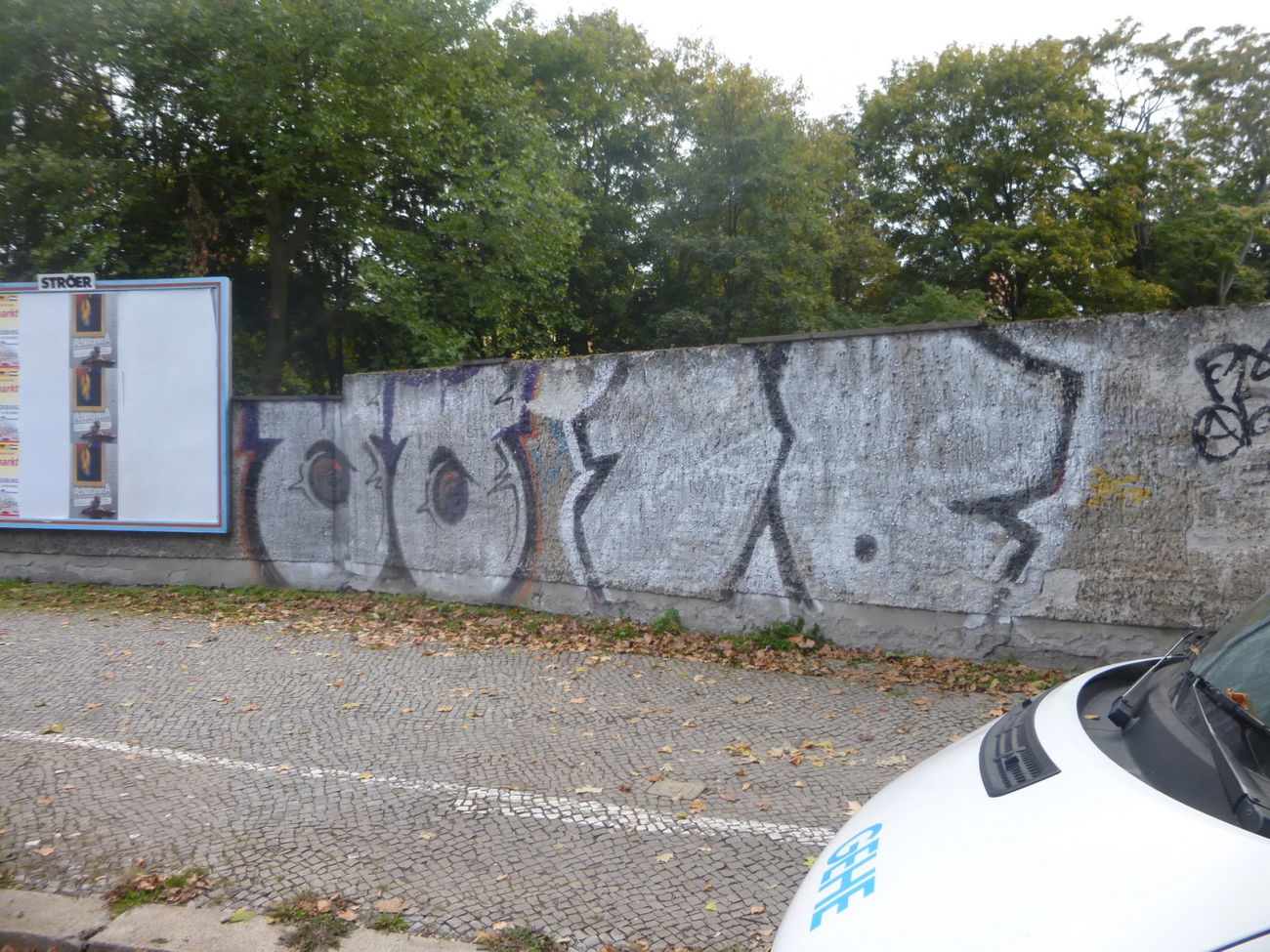 Graffiti Bombing in Magdeburg - Photo by Candyflip - oo, ohoh, 10