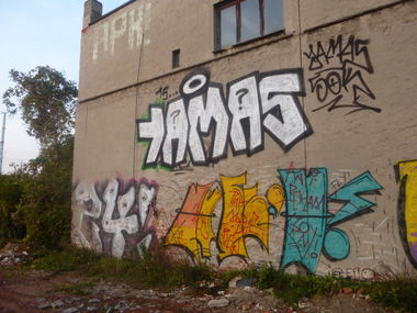 Graffiti Bombing in Magdeburg - Photo by Candyflip - yamas, sok, 24