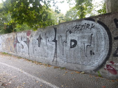 Graffiti Bombing in Magdeburg - Photo by Candyflip - süd