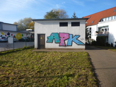 Graffiti Bombing in Magdeburg - Photo by Candyflip - apk, magdeburg (2012)