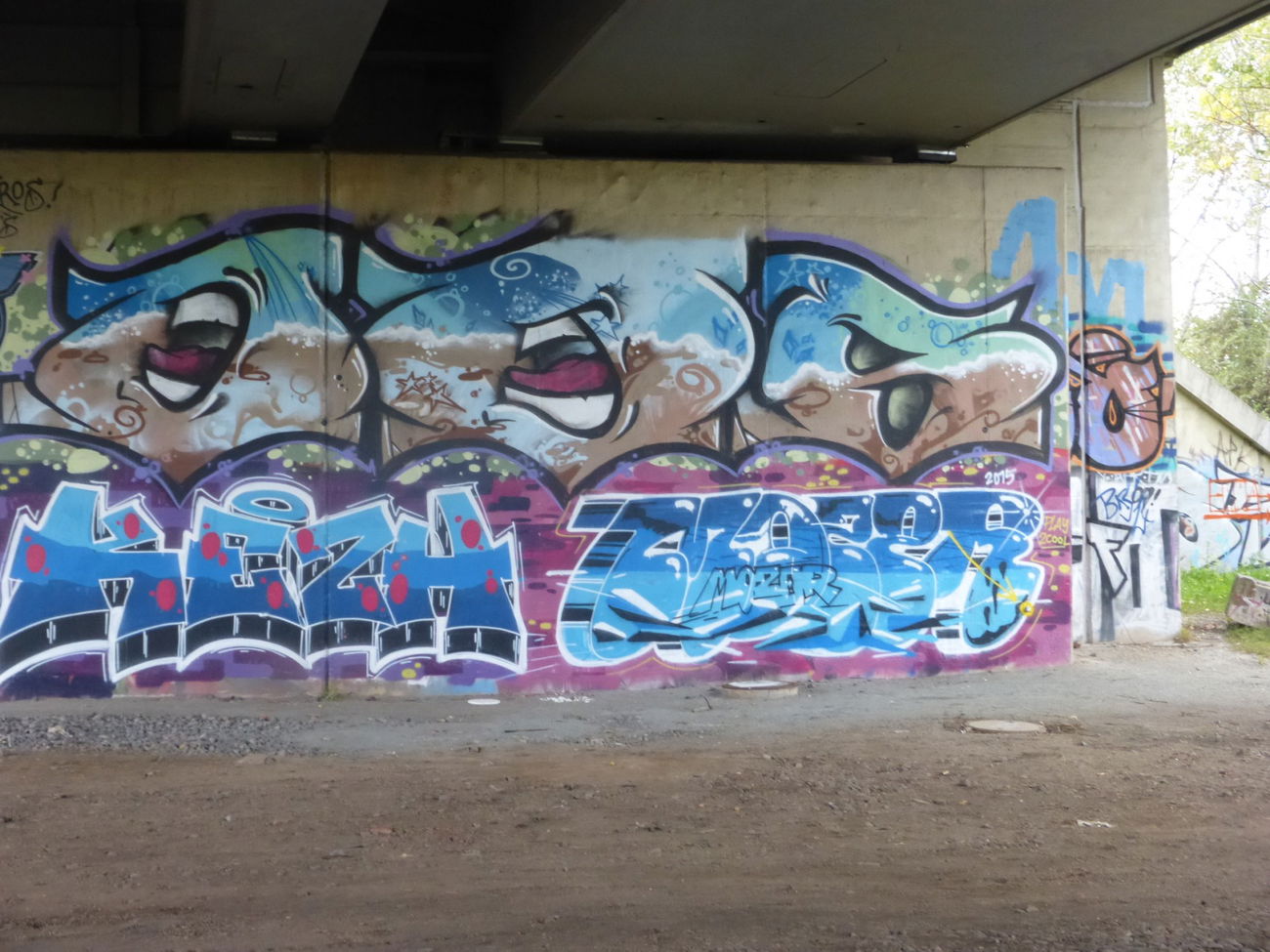 Graffiti Bombing in Magdeburg - Photo by Candyflip - kezh, mozer, süd