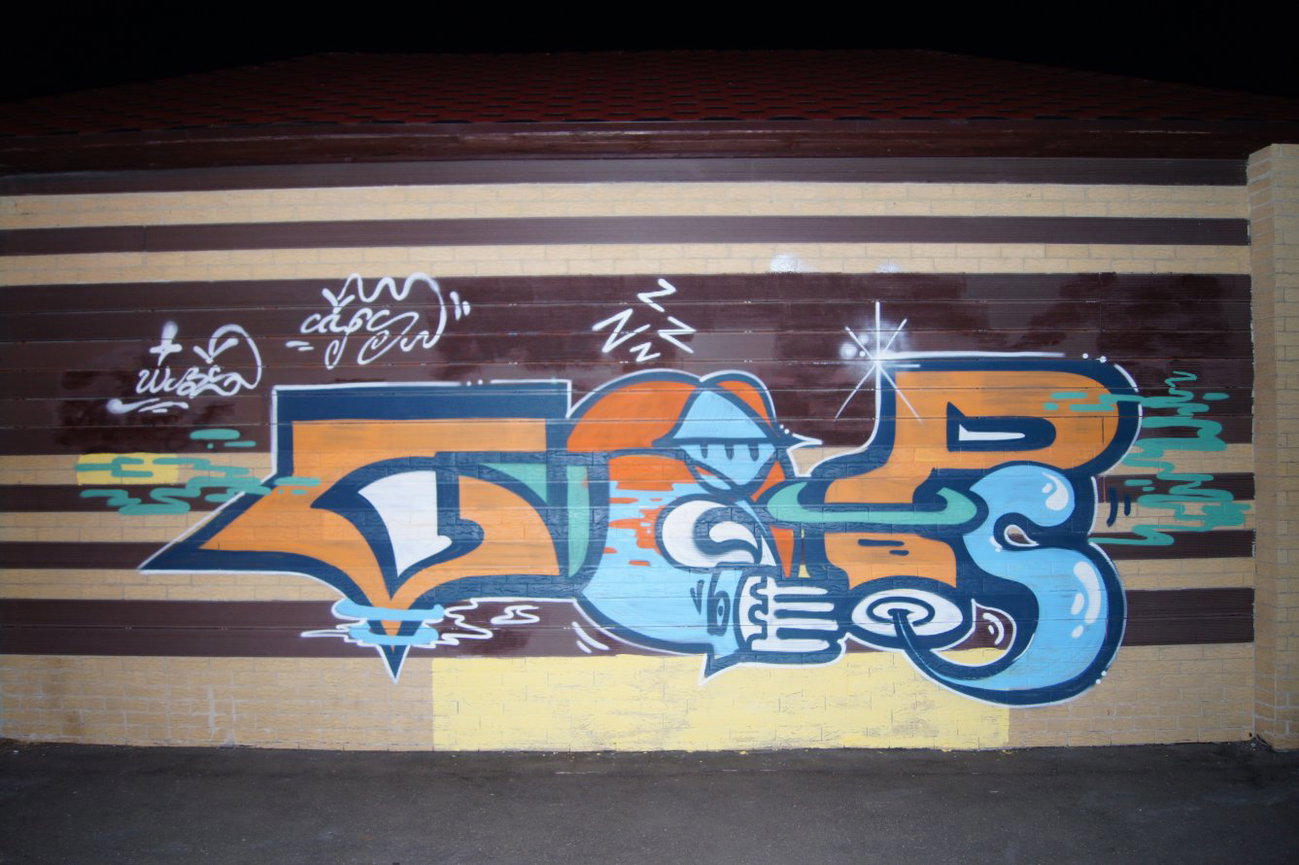 Graffiti Wall - Photo by Caps_WCBS - Moscow (2013)