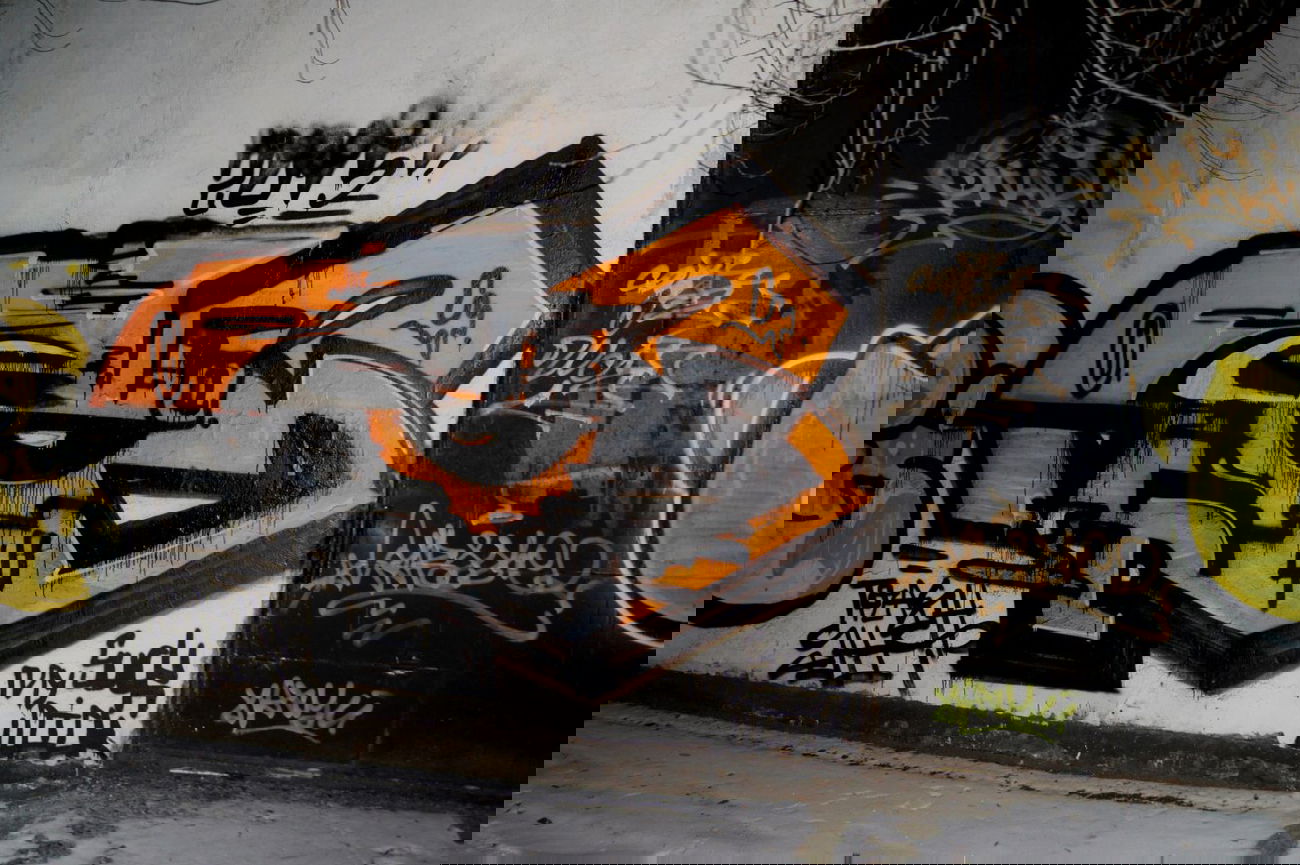 Graffiti Wall - Photo by Caps_WCBS - 2015, morning, 5