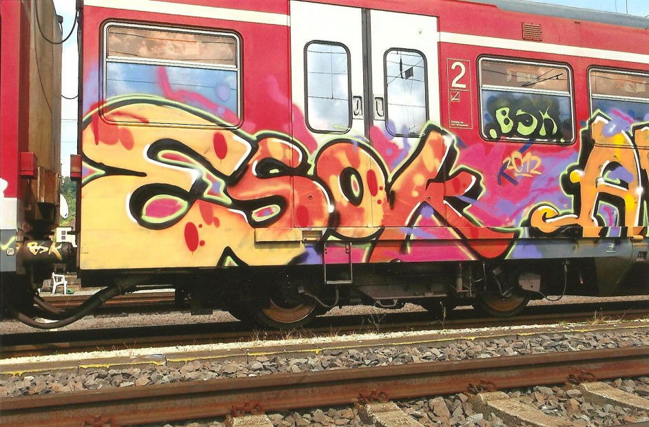 Graffiti Train in Germany - Photo by Chabonaut - Esok, Bsk, Essi (2012)