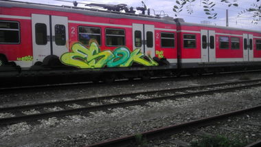 Graffiti Train - Photo by Chabonaut - Esok, Essi, Stuggi (2013)