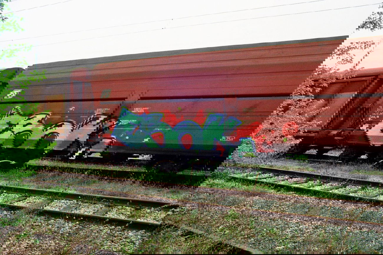 Graffiti Train - Photo by Chabonaut - freight